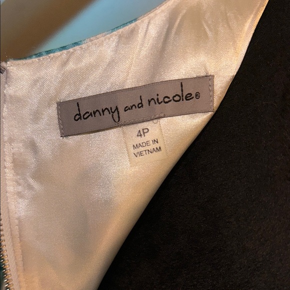 Danny & Nicole Sleeveless A-line Midi Dress - Picture 3 of 3